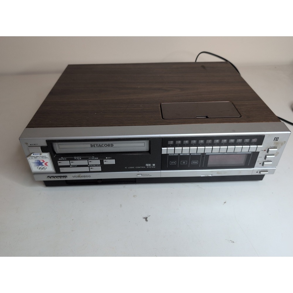 SANYO VCR 4500 BETACORD BETAMAX PLAYER Vintage